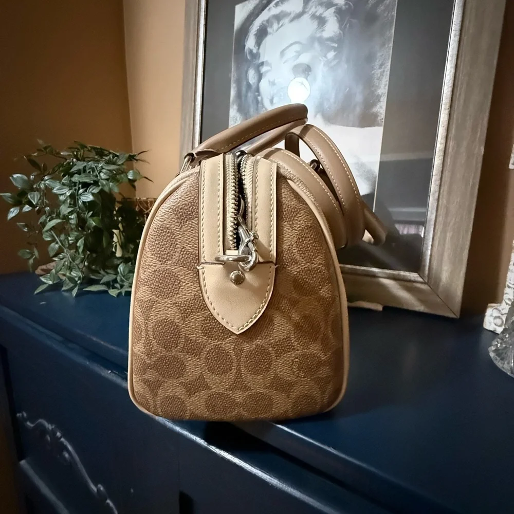 Coach Blocked Signature Rowan satchel crossbody - Picture 4 of 9